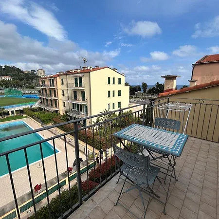 Vista Mare Con Piscina Cala Di Sole Imperia