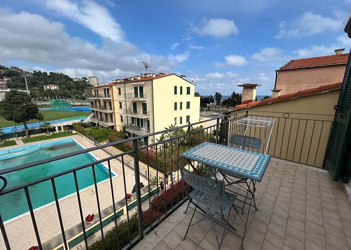 Vista Mare Con Piscina Cala Di Sole Imperia
