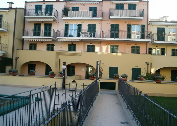 Vista Mare Con Piscina Cala Di Sole
